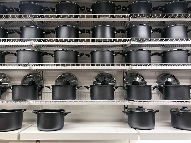 Pots in a retail display