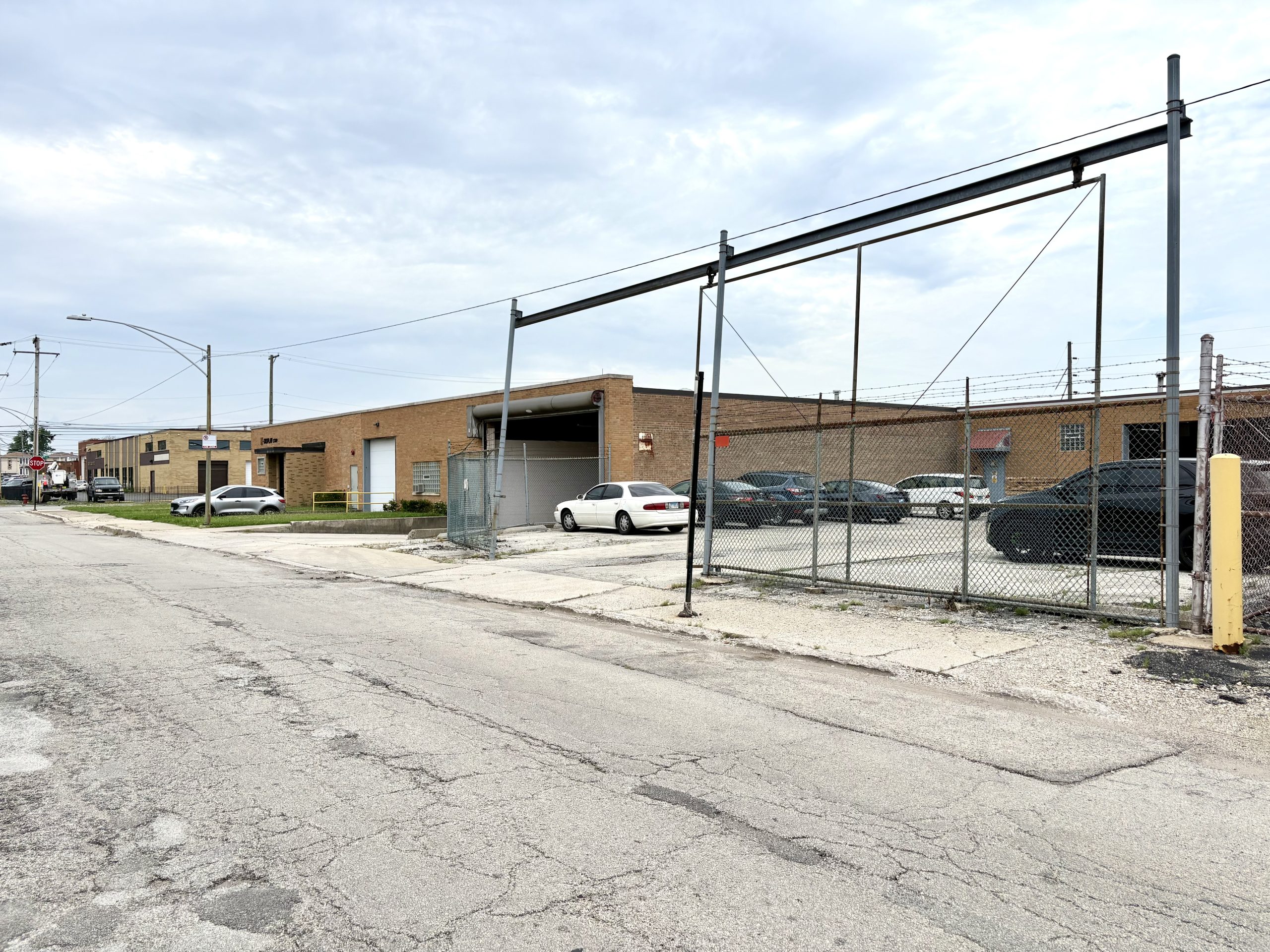 K-Display’s metal fabrication facility at 6150 S Oak Park Avenue in Chicago